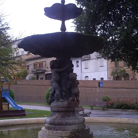 Casadolcecasa * Civitanova Alta